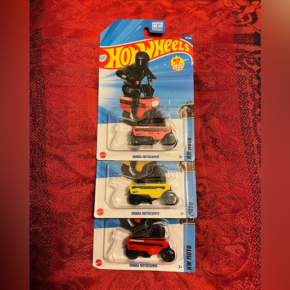 Hot Wheels Mattel 3 Honda Motocompo Toy Set - Red, Yellow, Black